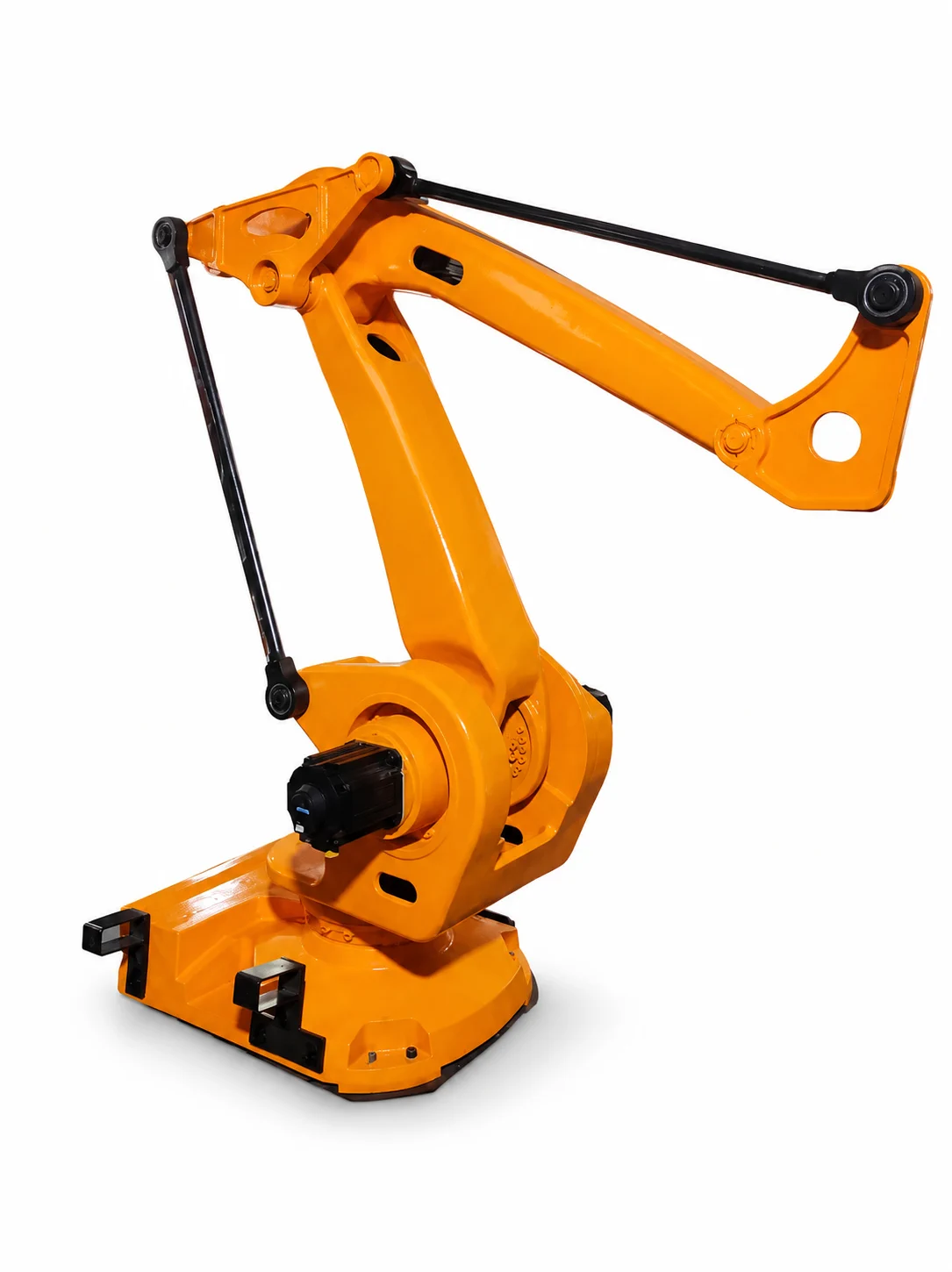 Robot paletizador multiarticulado naranja sobre fondo blanco